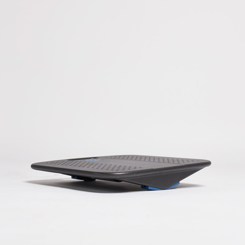 electronic proprioceptive balance board